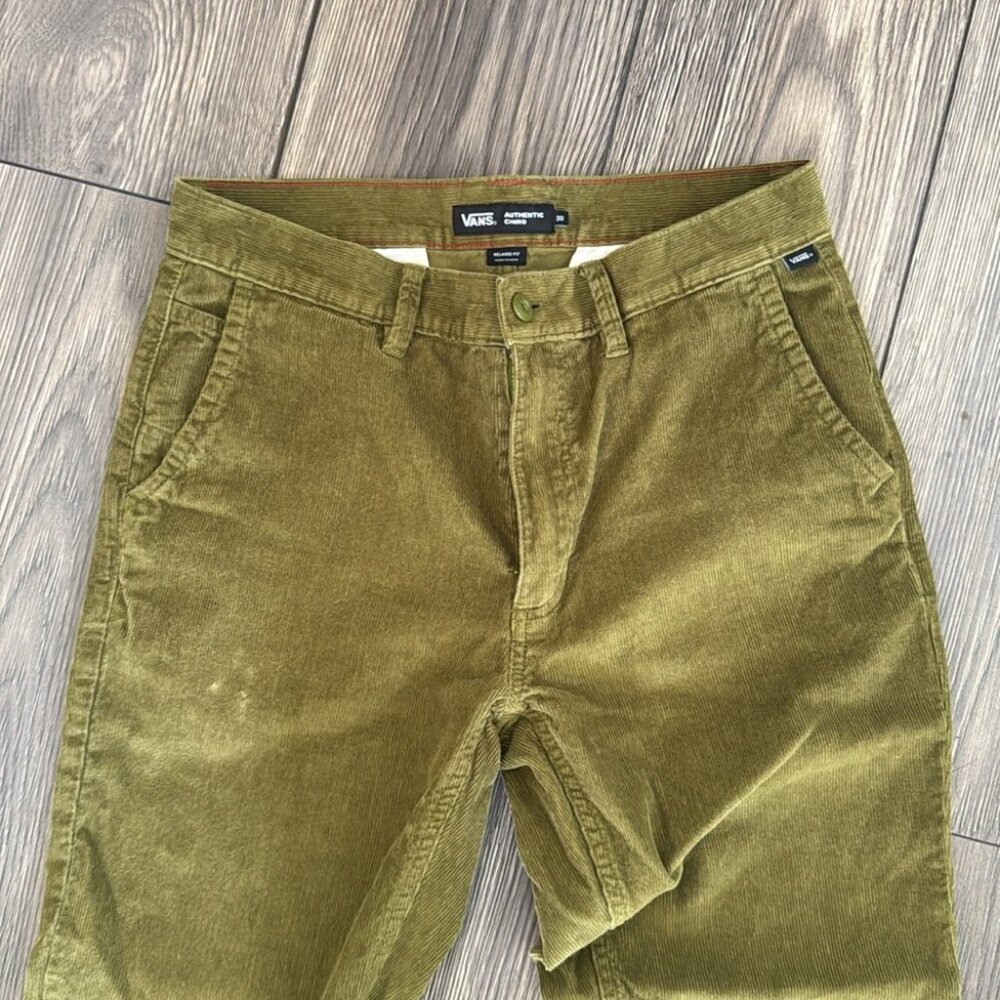 Authentic Chino Cord Relaxed Pant size 30 in olive green - Picture 2 of 6